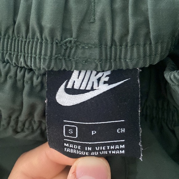 Nike cargo fleece green pants - Picture 3 of 3